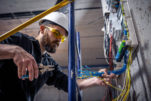 Best Licensed Electrician  in Downers Grove, IL